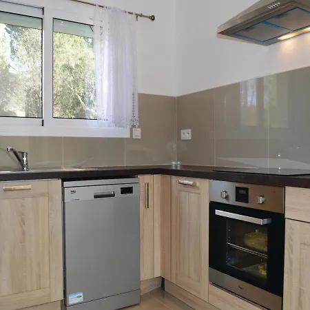 Two-bedroom Holiday In Figari * Figari (Corsica)