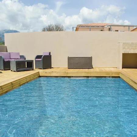 Two-bedroom Holiday In Figari