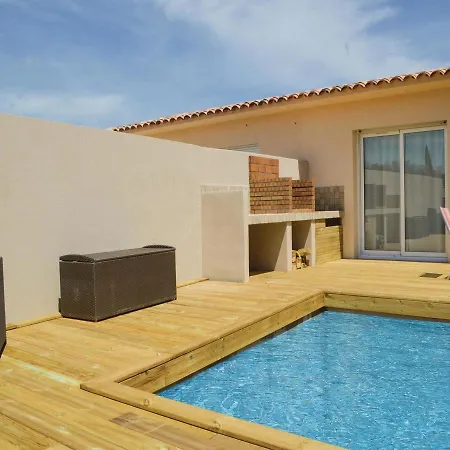 Two-bedroom Holiday In Figari Figari (Corsica)